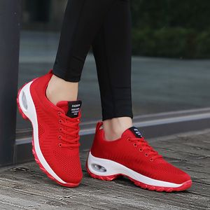 Toptan 2021 En Kaliteli Erkek Kadın Spor Koşu Ayakkabıları Örgü Örgü Nefes Mahkemesi Mor Kırmızı Açık Sneakers EUR 35-42 WY28-T1810