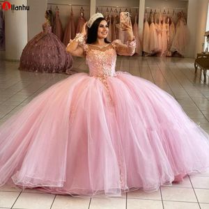 2022 Pink Glitter Abiti Quinceanera da ballo Manica lunga Fiore 3D Sweet 16 Abito Principessa Abiti Quinceanera in cristallo WJY591