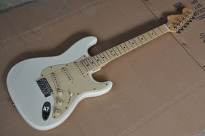 Guitarra elétrica do corpo branco com creme pickguard amarelo, pickups SSS, pescoço de bordo, hardware cromado, headstock reverso, fornecer serviços personalizados