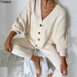 Tyhru Kvinnor Stickning 2-stycken Sweater Suit Hemp Flower V-Neck Single-Breasted Cardigan + Byxor Lady Winter Sweater Set 210709