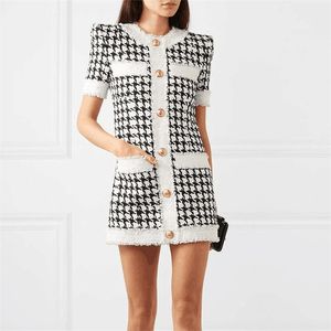 High Street Est Fall Zima Barokowa Designer Dress Damska Krótki Rękaw Frędzle Przyciski Lion Houndstooth Tweed 210521