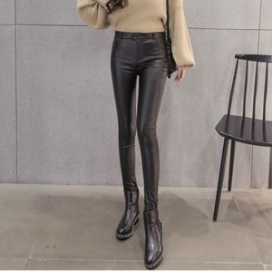 Koreanische Version der Herbst- und Wintermatte, dünner Abschnitt, Fußhose, PU-Leggings, elastisch, eng, lässig 210423