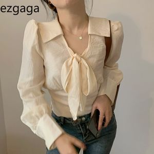 Ezgaaga Vintage Skjortor Kvinnor Nedgång Krage Lace Up Bowknot Office Lady Elegant Långärmad Ruched Stretch Ladies Toppar Fashion 210430