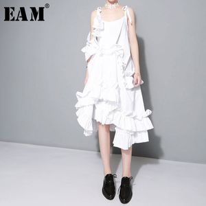 [EAM] 2021 Nova Primavera Multicamada Irregular Ruffles Cor Sólida Moda Solta Sexy White Dress Mulheres Trendy Tide 210320