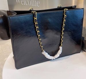 Designer -Shopping Bag Moda Cadeia Couro Grande Capacidade Top Quality Clássico Prático Um Ombro Portátil 37cm