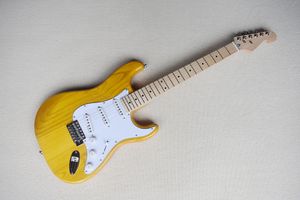 Chitarra elettrica gialla con corpo in frassino e scritta Pickguard, manico in acero, hardware cromato