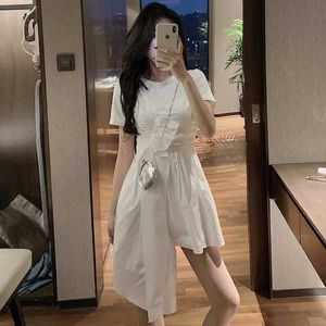 Casual Oversize White O Neck Krótki Rękaw Nieregularny Fałszywy Dwuczęściowy Plisowany Koszulka Sukienka Kobiety Letnia Odzież Vestidos Wild 210610