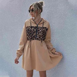 Leopardtryck Spliced ​​Hooded Casual A-Line Dress Women Khaki Drawstring Winter Short Vintage 210427