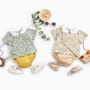 Sommar baby flicka kläder barn flickor docka krage uppsättningar blommig t-shirt + triangelbyxor kläder kostym barn 210429