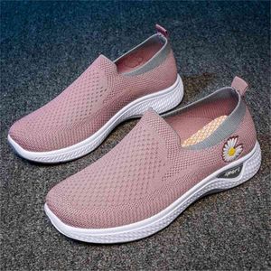 Kvinnor skor casual kvinna sneakers kvinnliga loafers 2020 mode märke casual kilar designer skor för kvinnor plattform sneakers