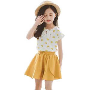 Ubrania dla dzieci Banana Print Tshirt Spodenki 2 sztuk Dziewczyny Odzież Ustaw Krótki rękaw do ładnych lata 210527
