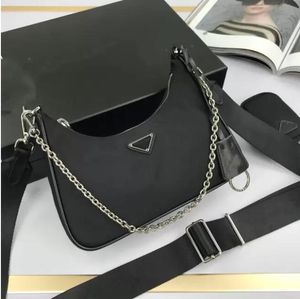 Black Nylon Shoulder Messenger Bag för Kvinnor Handväska Hobo Designer med Mini Pocket Brand Kvinna Crossbody