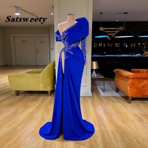 Elegancki Royal Blue Evening Dress Sexy High Slit off The Ramię Prom Dresses Aplikacje Koraliki Z Długim Rękawem Mermaid Robe de Soiree