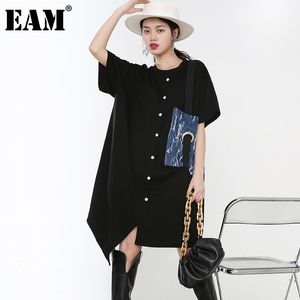 [EAM] Kadınlar Siyah Büyük Boy Yama Tasarımlar Elbise Yuvarlak Boyun Yarım Kollu Gevşek Fit Moda İlkbahar Yaz 1dD7309 210512