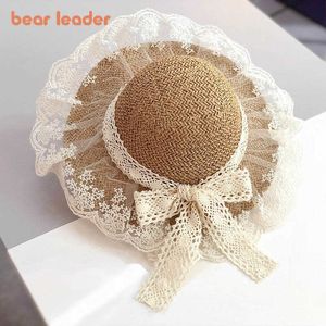 Bär läning barn tjejer hattar mode sommar spets blommor kepsar andas straw hatt elegant solhatt härlig 210708