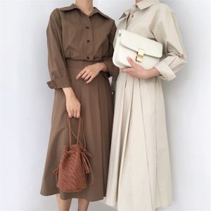 Bohemian manga comprida marrom vestidos plissados ​​coréia colarinho três fivelas lazer senhoras camisa vestido qk95412 210510