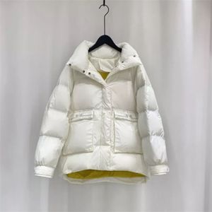 スタンド襟の女性のダウンジャケットショートファッション冬のブレッドコート女性ホワイトアヒルカジュアル野生の服211013