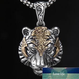 Classic Punk Domineering King of the Jungle Metal Tiger Pendant Halsband Cool Mäns Glamour Rock Animal Smycken Fabrikspris Expert Design Kvalitet Lagen stil