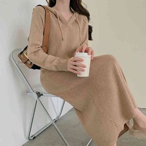 Ankomst Höst Vinter Kvinnor Hooded Klänningar Strikkad Loose Fashion Korea Chic Elegant Casual Solid Midi Kvinna Long Vestidos 210520