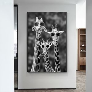 Жирафы с солнцезащитные очки Смешные художественные плакаты и принты Черно-белые животные Холст Картины на стену искусства Картинки Cuadros