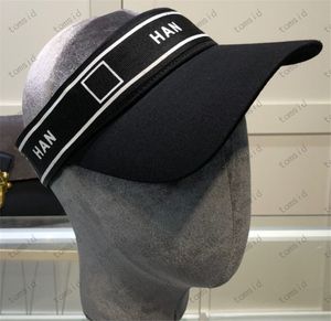 Projektant mody Sun Hat Luxury Designers Women Sun Hats for lade Men Wysokiej jakości marka baseballowa czapka wiadra czarno -biała 202f