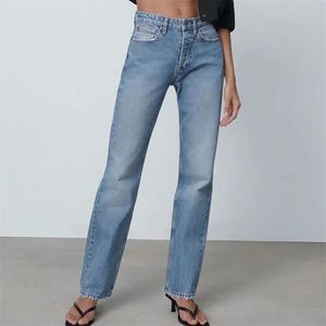 Za женщин светло-голубой парень прямые джинсы джинсы промывают полную длину середины талии мама джинсовые брюки карманные универсальные брюки 210809