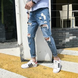 Bahar 2021 Slim-fit küçük ayaklı kot erkek Kore tarzı erkekler tüm maç yırtık delik ayak bileği uzunluğu dilengar hip hop kovboy kot pantolon