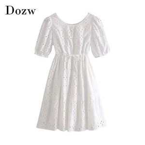 Вышивка Белое Элегантное платье О шеи Фонарь с короткими рукавами Повседневная Мини Sashes Hollow Out Мода Хлопок Lady 210515