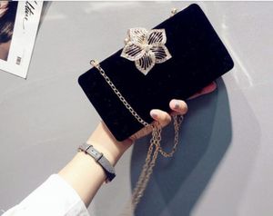 2022 Red Black Velet Rhinestones Evening Bag Wedding Purse Finger Ring Diamonds Chain Shoulder Handbags Crystal Evening Bag 02