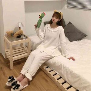 Make firm offers han edition autumn winter sweet lovely lace coral fleece leisurewear thickening pajamas women 210423