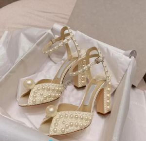 حذاء زفاف أنيق للعروس صندل مرصع باللؤلؤ لؤلؤ أبيض مزين بكعب عالٍ لطيف وحزام كاحل حذاء نسائي EU35-42 مع صندوق