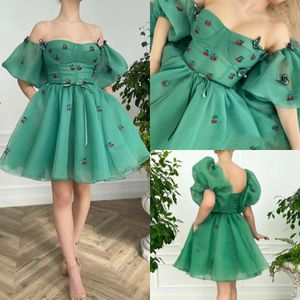 Puff Sleeves Short Prom Dresses Knee Length Butterfly Appliques Off The Shoulder Formal Party Gowns Women Green Cocktail Homecoming Dress 2021 Plus Size AL9386