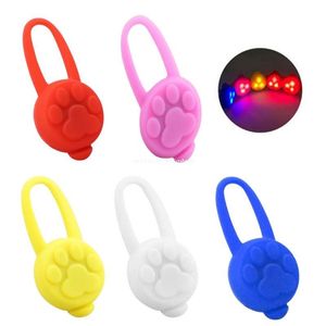 Collari per gatti Conduttori Collare per cani con luce a LED anti-smarrimento Ciondolo luminoso Faretto in silicone Lampeggiante Dropship