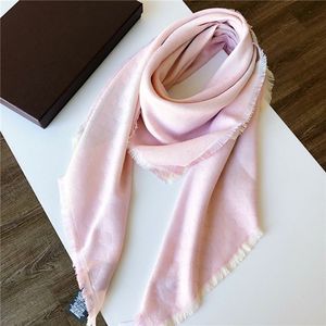 Halsduk Fashion Gift Autumn Winter Scarf Top Super Pure Cashmere Tjock Womens Soft Tassel Style Designer Shawl Suples Headscarf Size