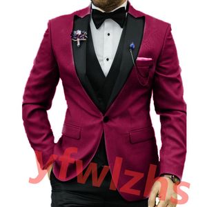 Custom-made One Button Groomsmen Пик отворота Groom Tuxedos Мужские костюмы Свадьба / выпускной / ужин Человек Blazer (Куртка + Брюки + галстук + жилет) W925