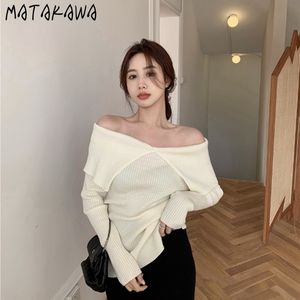 MATAKAWA Slash Neck Knit Sweater Woman Spring Slim Woman Sweater Top Long Sleeve Pullovers Korean Fashion Clothing 210513