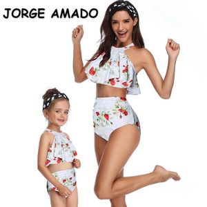 Família de verão Matching Swimsuit 2-PCS Sets Sling Ruffles Bikini + Dot Swimming Trunks Mãe filha roupas E0123 210610