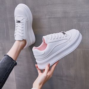 Mode Vit Skor Tjock Bottom Board Sport Sneakers Trendiga Kvinnors Casual Trainers Utomhus Jogging Walking Storlek 36-40