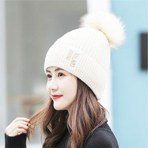 無料船の女性の冬の豪​​華な厚手のニット帽子帽子gszm009aファッションサイクリング暖かい耳の保護冷たいウールのキャップ