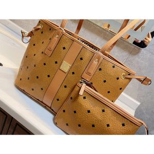 Luxurys Designers tote Bags 5A+classic oversize handbags brands Women clutch patent leather original duffle bag shoulder wallet