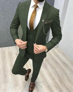 Alta Qualidade Um botão Olive Green Noivo TuxeDos Peak Lapel Wedding / Prom / Jantar Groomsmen Homens Ternos Blazer (Jacket + Calças + Vest + Gravata) W1369