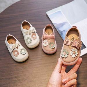 طفل أحذية فتاة 0-1-3 سنوات من العمر الرضيع فتاة أحذية الزهور مع الزهور لينة جلد الطفل المشي الأحذية المضادة للسرعة D04071 210326