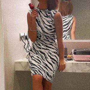 Kadın Yaz Elbise Bayanlar Seksi Şerit Baskı Kolsuz Mini Elbise Moda Bodycon Elbiseler Zarif Kadın Seksi Elbiseler 210527