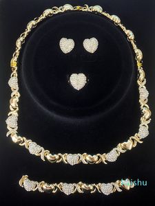 女性のネックレスのイヤリングのイヤリング14kゴールドジュエリーセット女性のためのウェディングジュエリーのイヤリング