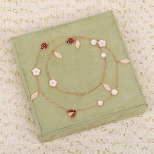Роскошное качество кулон ожерелье с цветной формы листьев для женщин и матери свадебные украшения подарок имеют коробку PS4848