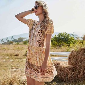 Summer dress for women leisure holiday style positioning flower print ladies vintage mini es party 210508