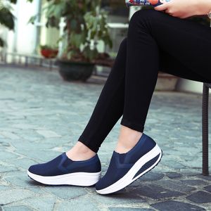 2021 OFF MENS Womens Sport Running Shoes de Alta Qualidade Respirável Malha Trible Black Negros Azul Azul Automóvel Aumentar Runners Sneakers Tamanho 35-42 WY34-1608