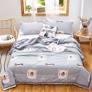 S￤ngkl￤der s￤tter tecknadstil Summer Bekv￤m quilt 3/4st Set D￤cke 100% Silk Filt Washable Ice Comforter