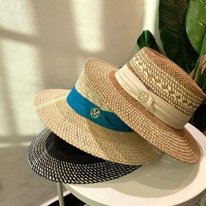 Cappello Fadora di paglia estivo per donna Protezione solare esterna Spiaggia turistica retrò Versione coreana Cappelli da ragazza a secchiello Bordo avaro