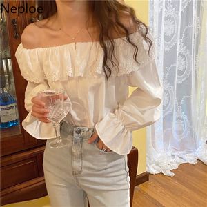 Neploe Puff Sleeve Shirt Women Fashion Elegant Blouses Sexy Lady Off Shoulder Slash Neck Ruffle Hollow Out White Lace Top Blusas 210422